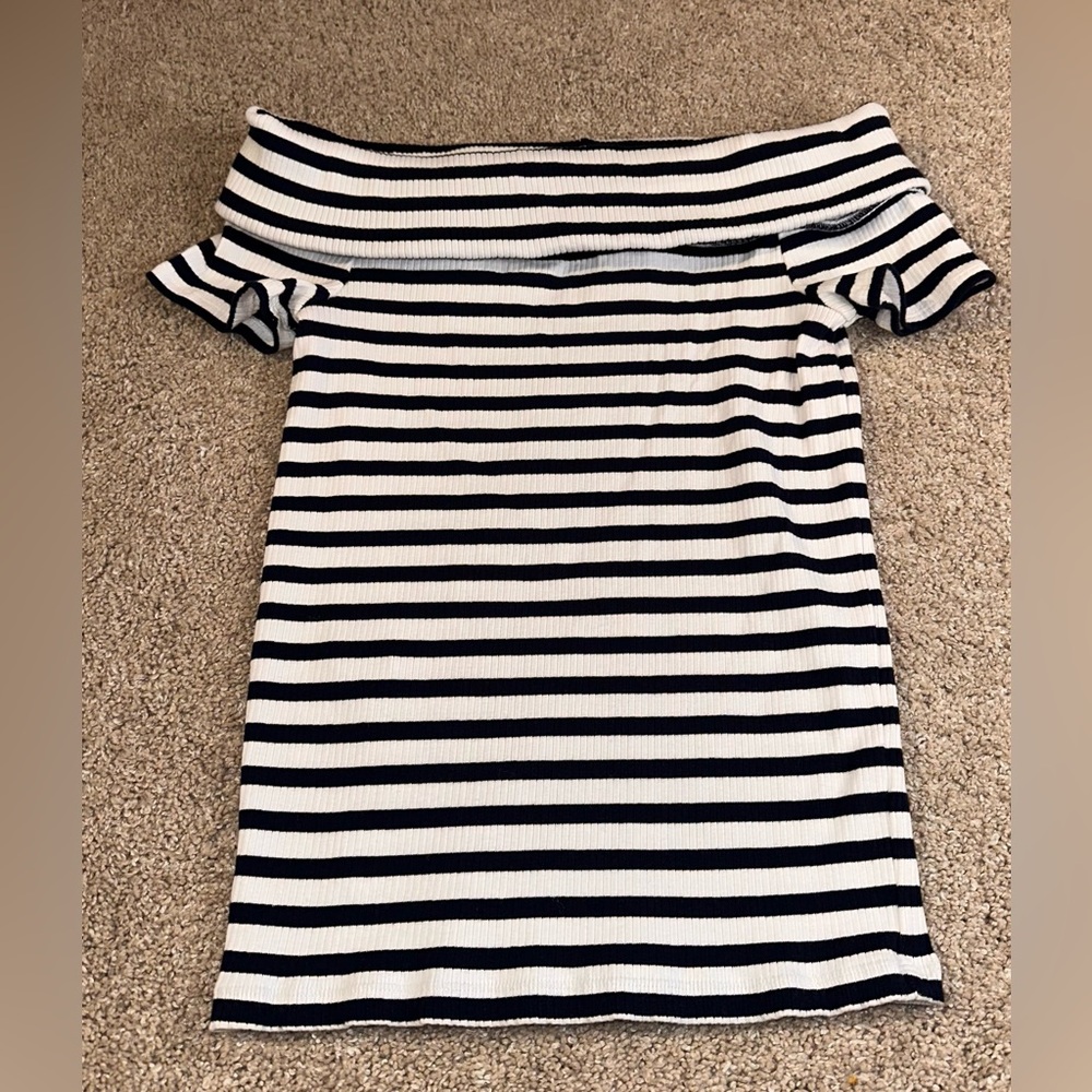 LOFT Striped Off-Shoulder Top. Size M - Picture 5 of 11